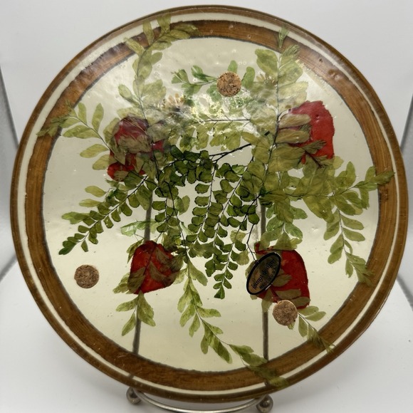 Gamut Designs Trivet Acrylic Resin Lucite 3D Strawberries Ferns Daisy 8" Vintage - Picture 2 of 3